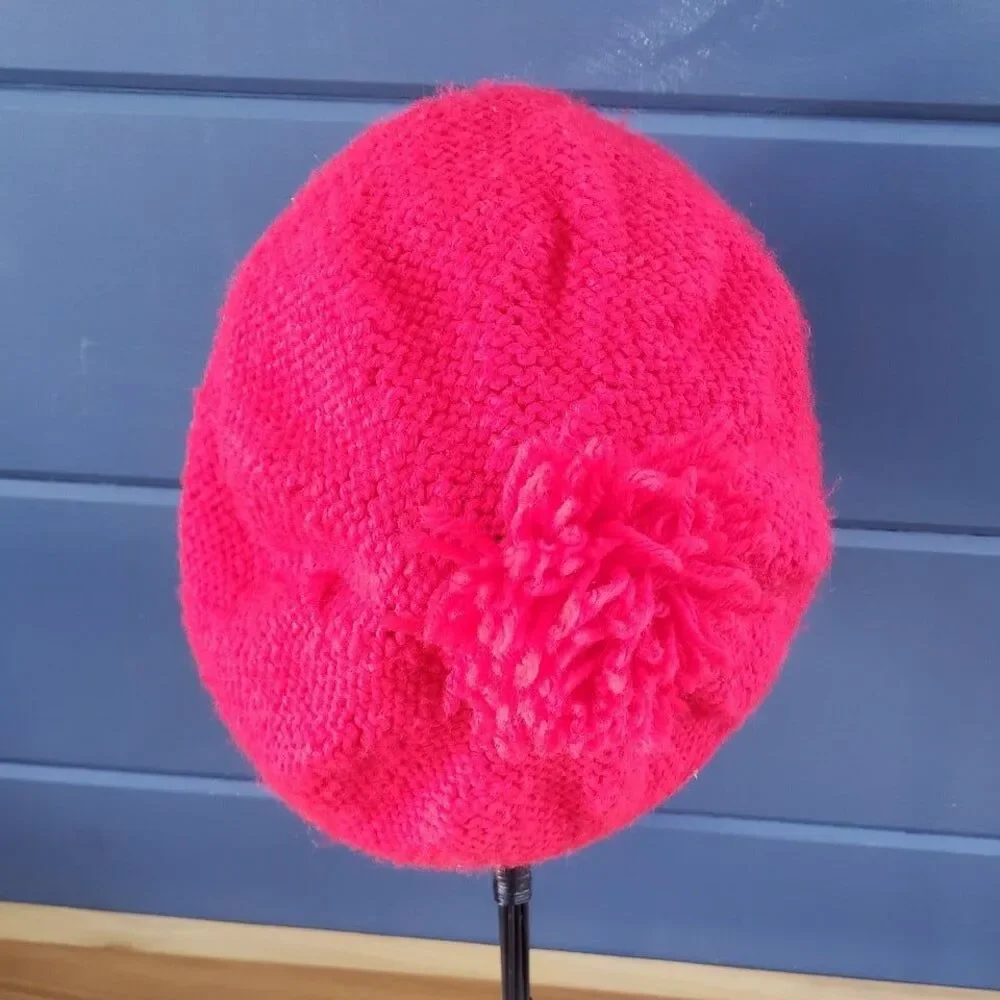 Vintage Red Knit Beret‎ - Picture 2 of 5